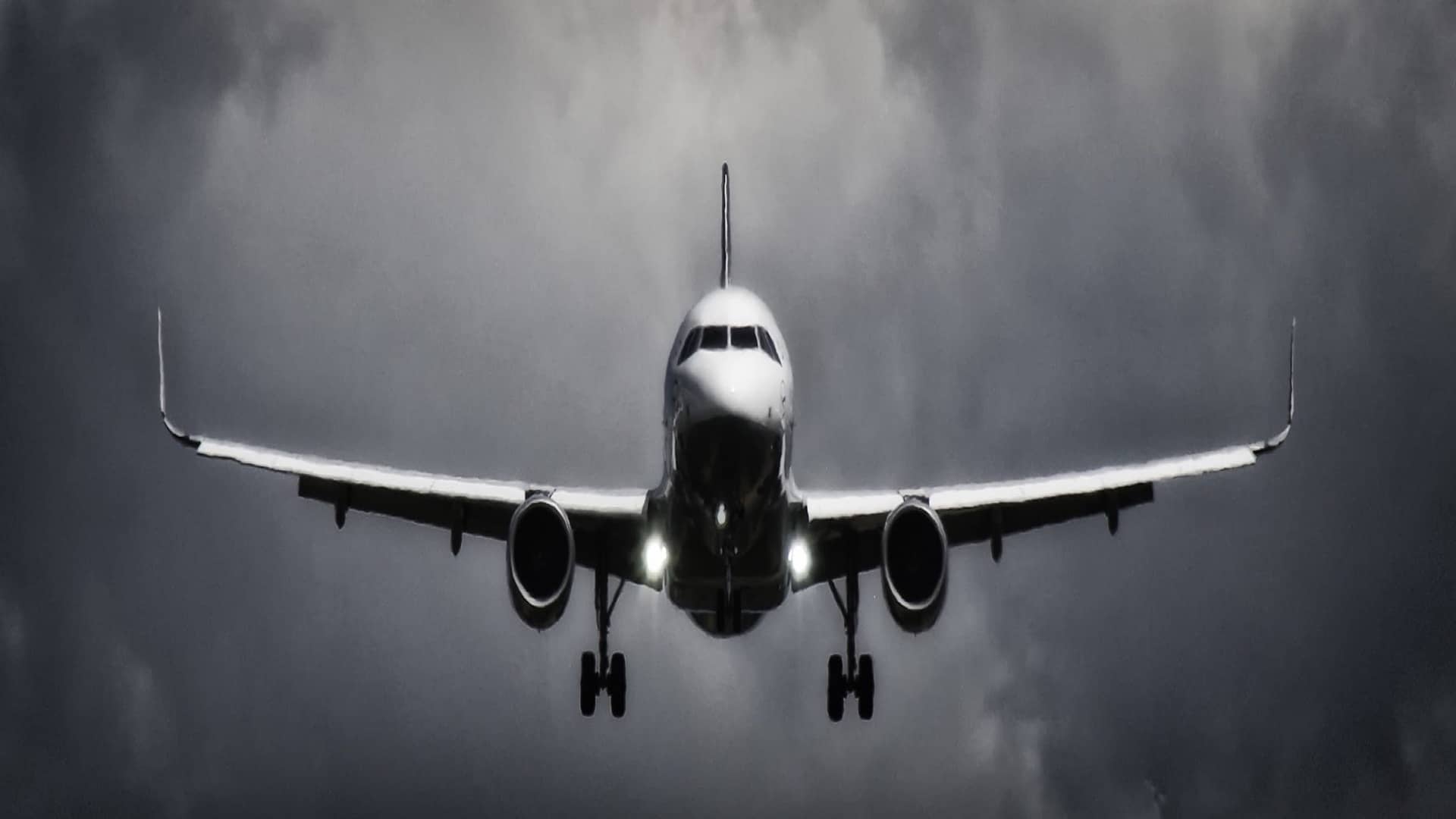 Airbus A320 Operators Largely Avert Disruption After Software Vulnerability